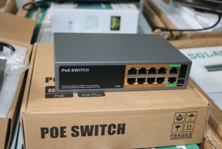 SWITCH POE 8 PORT  VÕ SẮT 100M